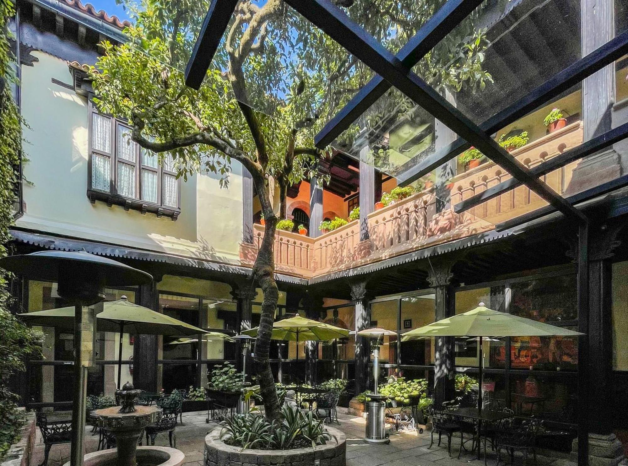 Hotel Mansion Iturbe Pátzcuaro Exterior foto